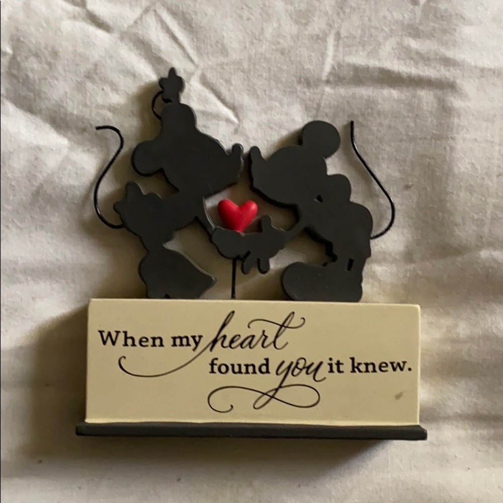 Mickey and Minnie Mouse couple decor